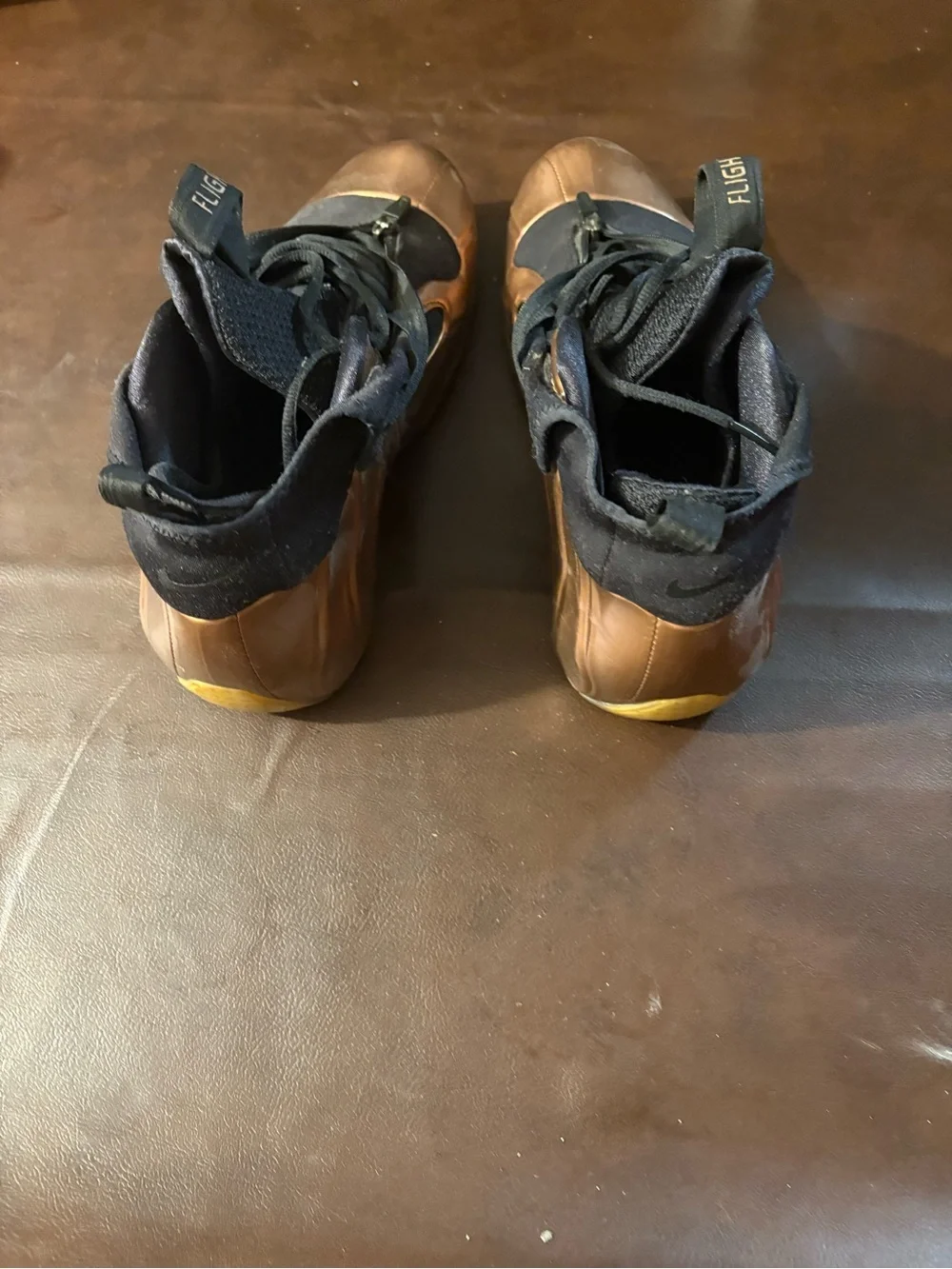 Nike copper collar upper